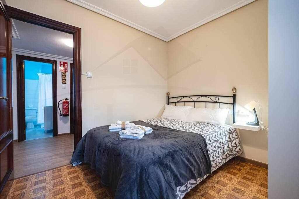 Apartament El Llar Del Gueelu Gijón Zewnętrze zdjęcie